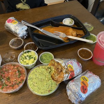 Picante - Chile Relleno, Al Pastor Burrito, Chips and salsa and guacamole, and side orders of the avocado salsa (small) and mango salsa (medium) - Mexican Near Me - Berkeley, California