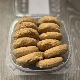 Pieces Almond Cookies
