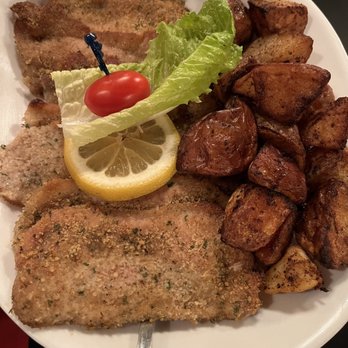 Genitti's Hole-In-the-Wall - Italian Steak and roasted potatoes - Italian Near Me - Northville, Michigan Genitti's Hole-In-the-Wall - Italian Steak and roasted potatoes - Italian Near Me - Northville, Michigan