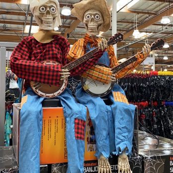 Costco - Wholesale Stores Near Me - Alhambra, California