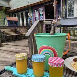 Small B&B Café - Mimosa flight