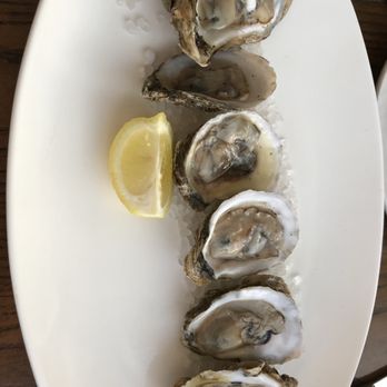 Marker 32 - Oysters On The Half Shell - Seafood Near Me - Jacksonville, Florida