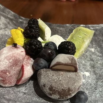 Pubbelly Sushi - Mochi ice cream - Sushi Bars Near Me - Pembroke Pines, Florida