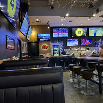 Buffalo Wild Wings - Great atmosphere - Chicken Wings Near Me - Centerville, Georgia Buffalo Wild Wings - Great atmosphere - Chicken Wings Near Me - Centerville, Georgia