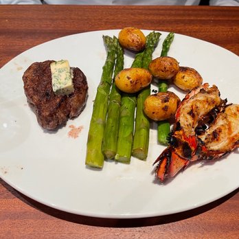 Seasons 52 - Surf and turf - New American Near Me - Coral Gables, Florida Seasons 52 - Surf and turf - New American Near Me - Coral Gables, Florida