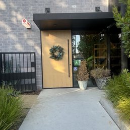 Exterior photo of Cosetta - Santa Monica, California Exterior photo of Cosetta - Santa Monica, California