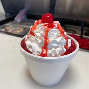 Hwy 55 - Lenoir - Strawberry Sundae - Burgers Near Me - Lenoir, North Carolina Hwy 55 - Lenoir - Strawberry Sundae - Burgers Near Me - Lenoir, North Carolina