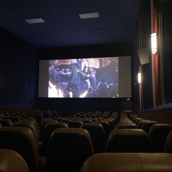 Classic Cinemas Lake XQ - Theater Seating - Cinema Near Me - Oak Park, Illinois Classic Cinemas Lake XQ - Theater Seating - Cinema Near Me - Oak Park, Illinois