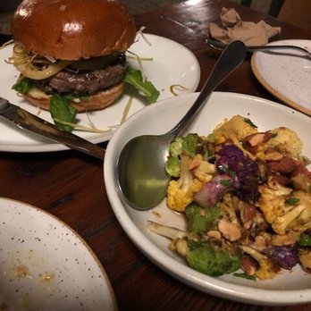 Manuela - Burger & cauliflower - New American Near Me - Los Angeles, California