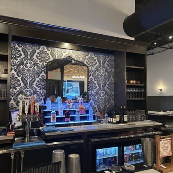 Parlor 18 Eighty Six