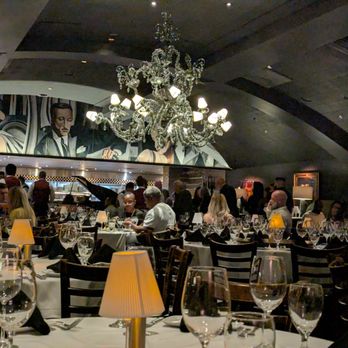Nick & Sam's - Interior - Steakhouses Near Me - Dallas, Texas Nick & Sam's - Interior - Steakhouses Near Me - Dallas, Texas