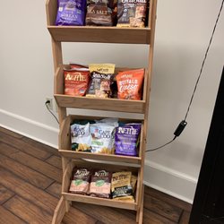 Stewart's Lafayette Delicatessen - More cute potato chips