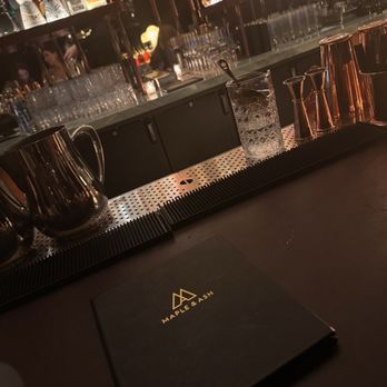 Maple & Ash - The bar - Steakhouses Near Me - Miami, Florida Maple & Ash - The bar - Steakhouses Near Me - Miami, Florida