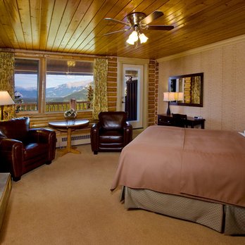 Overlander Mountain Lodge - Our room. I think it is called the Jasper Room. - Hotels Near Me - Hinton, Alberta