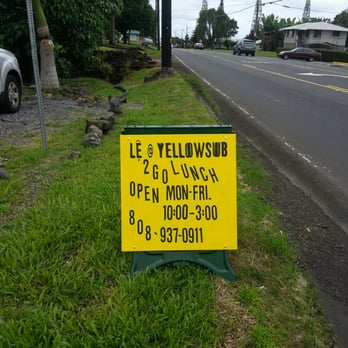 Le Yellow Sub - She is posted up across from the KTA - Vietnamese Near Me - Hilo, Hawaii