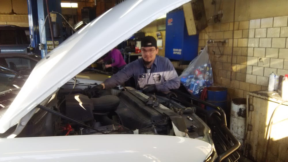 PERRY STREET AUTO SERVICE 18 Photos 440 N Paddock St, Pontiac