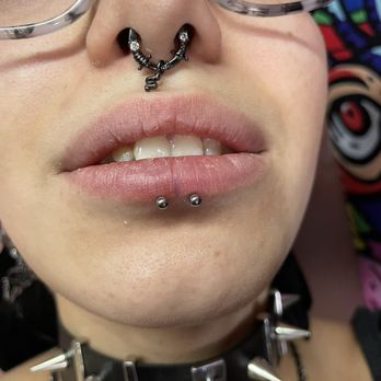Mad House Tattoos - Piercings by jamesthepiercer - Tattoo Near Me - Denison, Texas