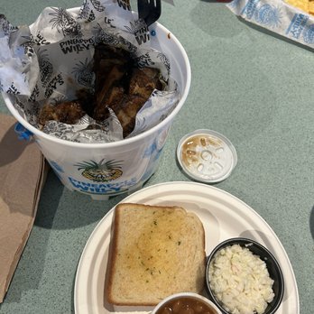 Pineapple Willy's - Rib Bucket - Seafood Near Me - Panama City Beach, Florida