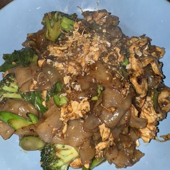Klom Klorm - Thai Near Me - Brooklyn, New York