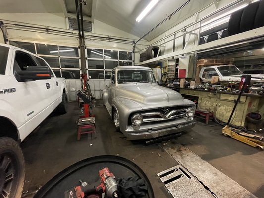 Auto repair specialist ready for you - No Job is too big or too small! Here at Serellano Garage, we service all makes and models. Put your trust in us to solve all your vehicle issues. Call us today. Auto repair specialist ready for you - No Job is too big or too small! Here at Serellano Garage, we service all makes and models. Put your trust in us to solve all your vehicle issues. Call us today.