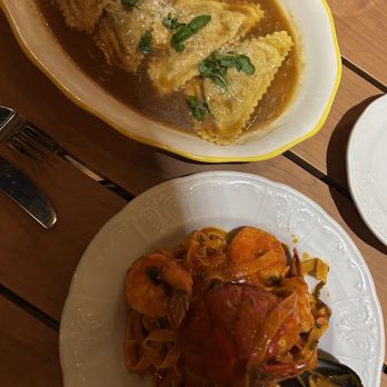 Gigi - Ravioli al Manzo and Fruitti Di Mari Fra Diavolo - Italian Near Me - Boston, Massachusetts