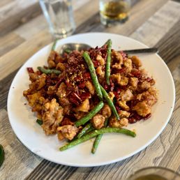 L10 Chong Qing Hot Chicken (most Popular) L10 重慶辣子雞🌶️🌶️🌶️👍 (午）