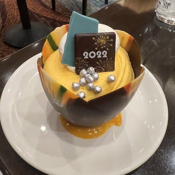 Serrano Buffet - Mango dessert - Buffets Near Me - Highland, California Serrano Buffet - Mango dessert - Buffets Near Me - Highland, California