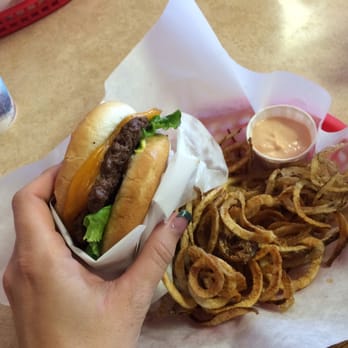 Giant Burger - 1/4 pound classic with smoked cheddar and shoe string fries - Burgers Near Me - Springfield, Oregon Giant Burger - 1/4 pound classic with smoked cheddar and shoe string fries - Burgers Near Me - Springfield, Oregon