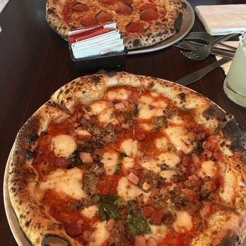 Grata’s Pizzeria - PEPPERONI PIZZA and SWEET HEAT PIZZA - Pizza Near Me - Austin, Texas