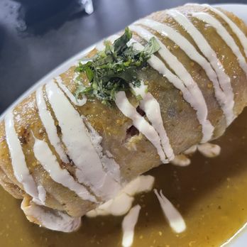 Boss Tacos - Salsa Verde Supreme Burrito - Breakfast & Brunch Near Me - Dickinson, Texas