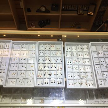 Solid Gold Jewelry - 14 Earrings - Jewelry Near Me - Miami, Florida