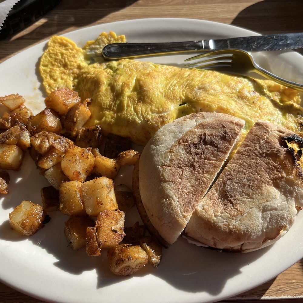Beckman's Deli & Grill - Spinach, Feta, Tomato omelette w/English muffin. Delicious. - Delis Near Me - Belmar, New Jersey Beckman's Deli & Grill - Spinach, Feta, Tomato omelette w/English muffin. Delicious. - Delis Near Me - Belmar, New Jersey