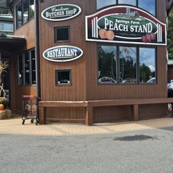 The Peach Stand - Outside view