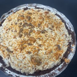 T and R Sunrise Cafe - Butterfinger pie
