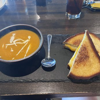 Oak 36 Bar & Kitchen - Soup & Sammy of The Week - Bars Near Me - Savannah, Georgia Oak 36 Bar & Kitchen - Soup & Sammy of The Week - Bars Near Me - Savannah, Georgia