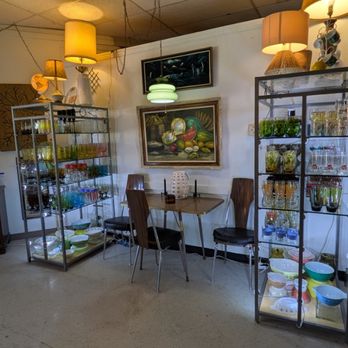 Bent Vintage - Used, Vintage & Consignment Near Me - Arlington, Texas Bent Vintage - Used, Vintage & Consignment Near Me - Arlington, Texas