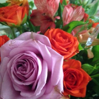 Miracle Flowers - Dead, damaged. No talent. Why are you still open? - Florists Near Me - Folsom, California