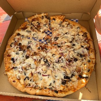 Blake's Pizzeria & Ice Cream - Pizza Near Me - Carnation, Washington