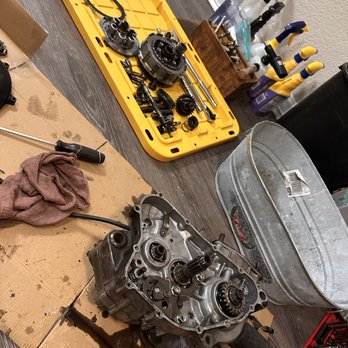 Mobil Mechanic Repairs - Cr250 engine disassemble - Auto Repair Near Me Mobil Mechanic Repairs - Cr250 engine disassemble - Auto Repair Near Me