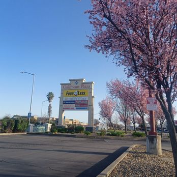 Oakmont Plaza - Full bloom blossoms - Shopping Centers Near Me - Fairfield, California Oakmont Plaza - Full bloom blossoms - Shopping Centers Near Me - Fairfield, California