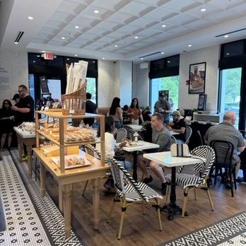 Paris Baguette - Patisserie/Cake Shop Near Me - Carmel, Indiana Paris Baguette - Patisserie/Cake Shop Near Me - Carmel, Indiana
