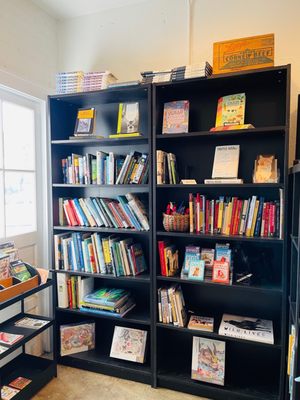 Peach Street Books by null