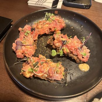 Miru Seafood - Ahi tuna crisps- on a seaweed chip- fresh and not fishy tasting- so good! - Seafood Near Me - League City, Texas