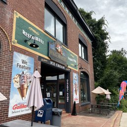Exterior outside entrance of Falls Market - Ohiopyle, Pennsylvania Exterior outside entrance of Falls Market - Ohiopyle, Pennsylvania