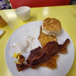 Bud's Country Junction - Breakfast