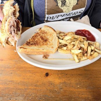 Salt Hill Pub - Bob's VT Maple Griller - Music Venues Near Me - Lebanon, New Hampshire Salt Hill Pub - Bob's VT Maple Griller - Music Venues Near Me - Lebanon, New Hampshire