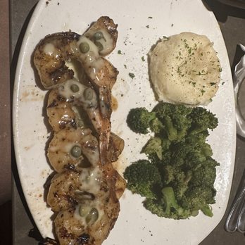 Bonefish Grill - Scallops and shrimp with lemon caper sauce, broccoli and masked potatoes - Seafood Near Me - Concord Mills, North Carolina