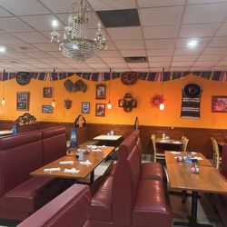 Pueblo Viejo Mexican Restaurant - Dining area