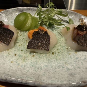 Dozo Omakase and Handroll - Scallop trio - Sushi Bars Near Me - Dallas, Texas Dozo Omakase and Handroll - Scallop trio - Sushi Bars Near Me - Dallas, Texas
