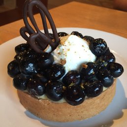 Blueberry pistachio cream tart Blueberry pistachio cream tart